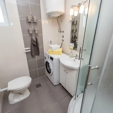 Apartment Holzinger Vir